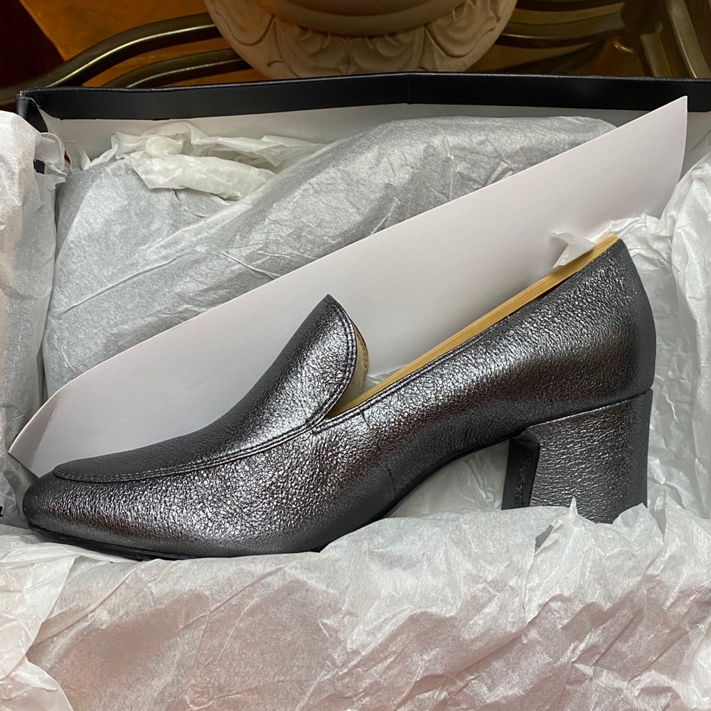 Brand new Naturalizer size 12 shoes